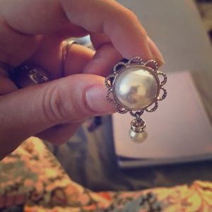 5/8" pearl dangle plugs, gauges